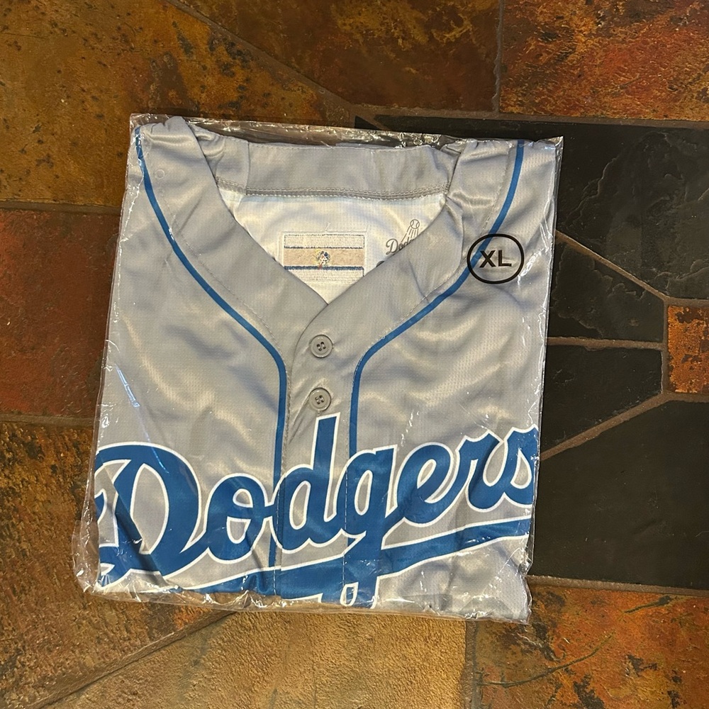 LA Dodgers x Salvadoran Heritage Night Jersey SZ XL 2024